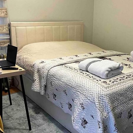Charming Private Guest House Энфилд Экстерьер фото